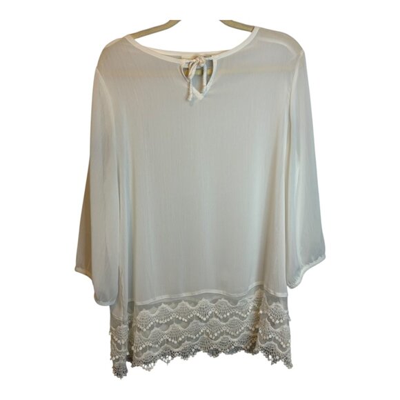 Chicos Blouse Women's Size Large Lightweight Embroidered Sheer White‎ Chicos 2 - Picture 1 of 4